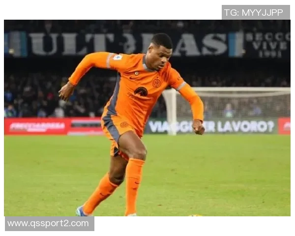 米体报道邓弗里斯左脚踝伤情需专家诊治国米冬窗或寻替代人选